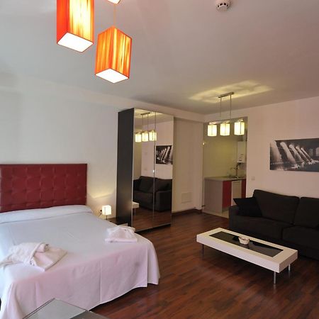 Apartamentos Turisticos Veladiez La Lastrilla Exterior foto
