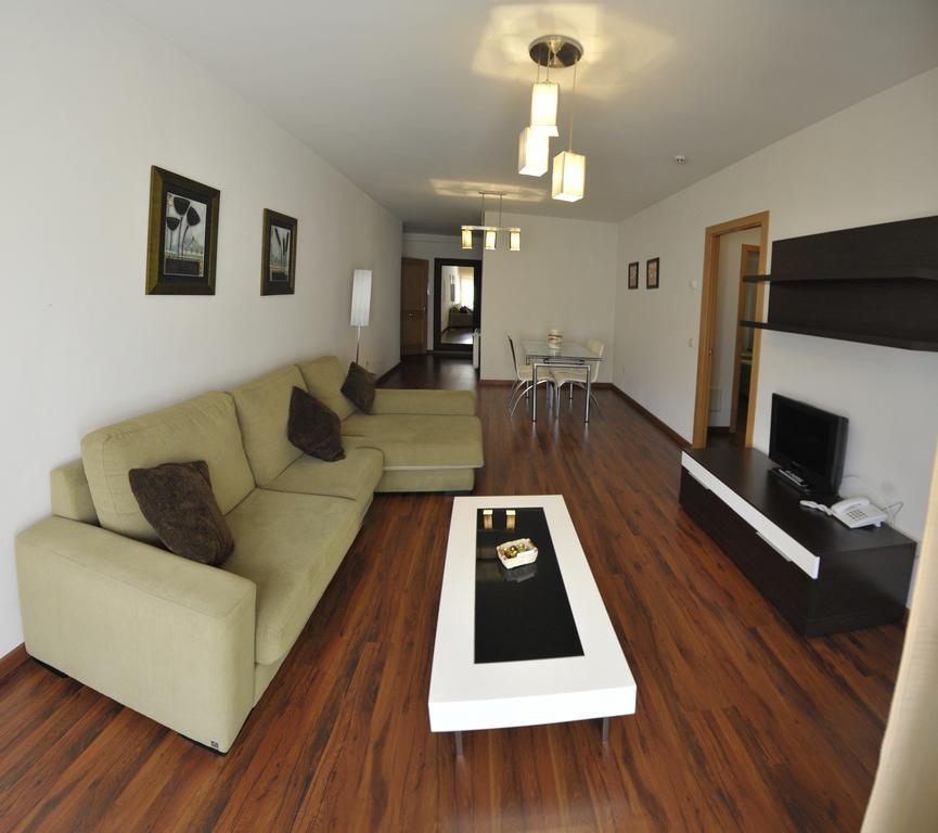 Apartamentos Turisticos Veladiez La Lastrilla Quarto foto